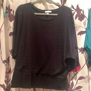 Black 3/4 sleeve shirt